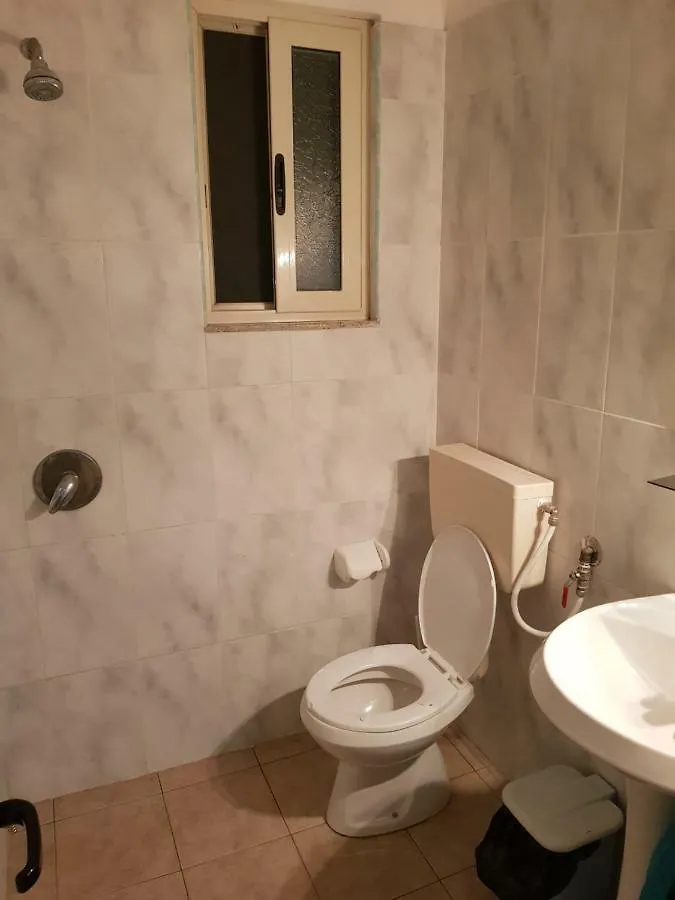 ספילה Hotel Restorant Luani